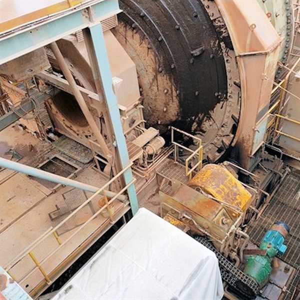 Ani - Flsmidth 20' X 10' (6.1m X 3m) Sag Mill With 2500 Hp Motor)